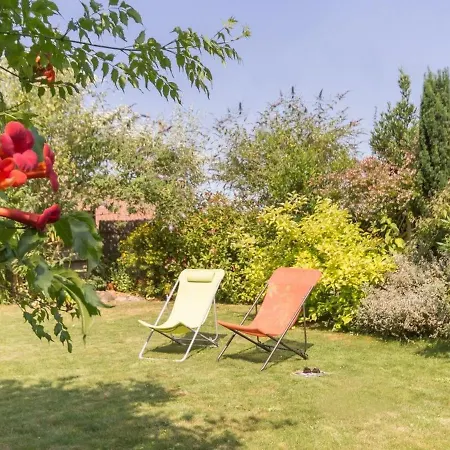 Charmante Maison Renovee A 300m De La Loire Avec Jardin, Terrasse, Wifi Et Equipements Bebe - Fr-1-306-815 *