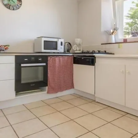 Holiday home Charmante Maison Renovee A 300m De La Loire Avec Jardin, Terrasse, Wifi Et Equipements Bebe - Fr-1-306-815